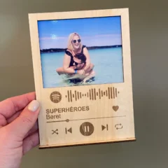 marco de fotos con cancion spotify