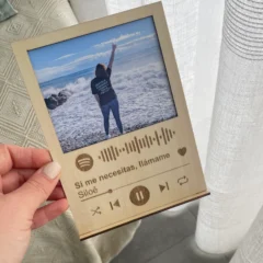 marco de fotos con cancion spotify