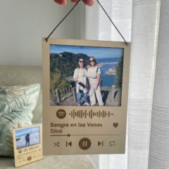 marco de fotos con cancion spotify